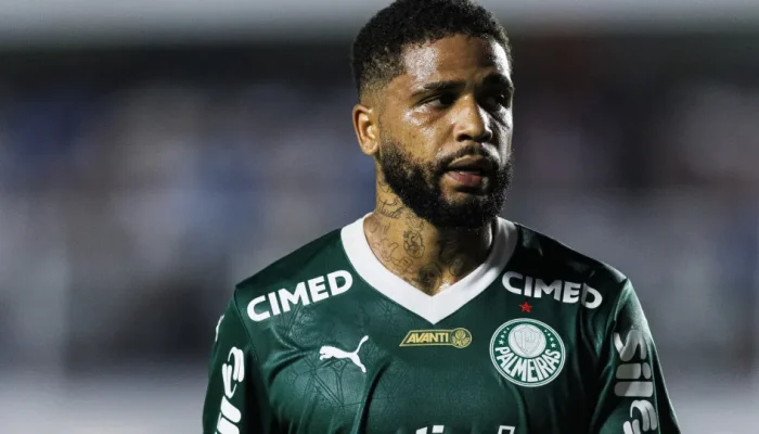 Palmeiras-libera-zagueiro-e-encaminha-emprestimo-para-time-de-Messi.webp.webp