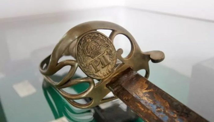 Presente de Dom Pedro II, espada é guardada por museu
