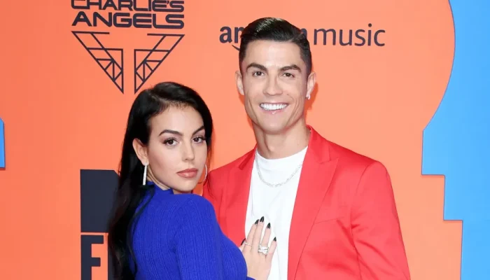 Ronaldo-revela-detalhes-sobre-pedido-de-casamento-e-elogia-Georgina.webp.webp
