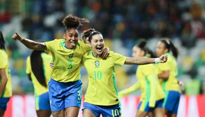 Selecao-brasileira-feminina-encerra-o-ano-com-goleada-de-5.jpg