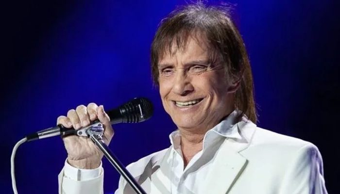 Show de Roberto Carlos em Salvador vende ingressos a mais