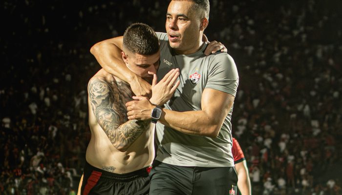 Sul-Americana à vista? Vitória cresce na disputa por vaga em