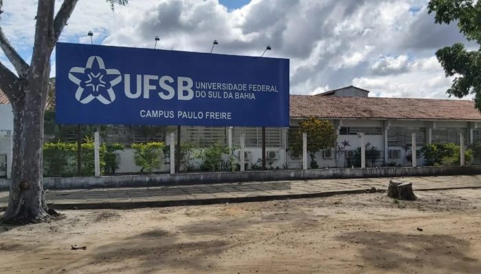 Universidade da Bahia abre vagas com salários acima dos R$