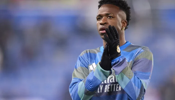 Vinicius-Jr-nao-merece-receber-o-que-o-Real-Madrid.webp.webp