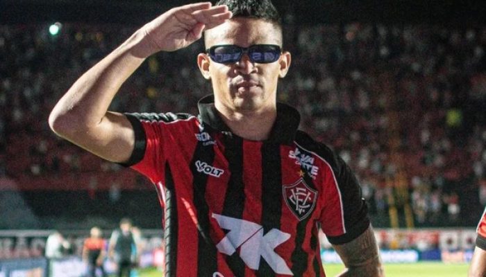 Vitoria-confirma-compra-de-Erick-que-se-torna-a-contratacao.jpeg