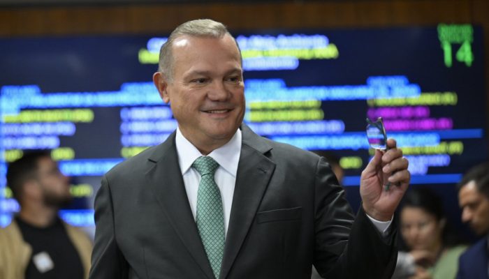 Wellington Fagundes lidera pesquisa ao governo do Mato Grosso