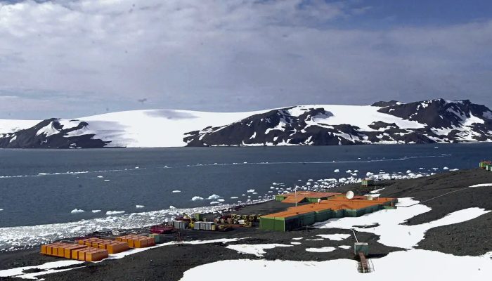 estacao_antartica_comandante_ferraz_0805200288.jpg