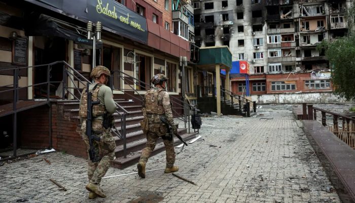 soldados-ucrania-pokrovsk-e1762346077144.jpg