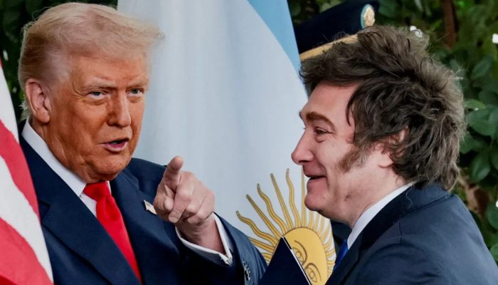 trump-junto-do-presidente-da-argentina-javier-milei-e1762191194884.jpg