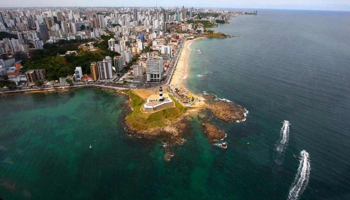 vista-area-da-regiao-da-barra-em-salvador-3042111-article.jpg